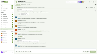 Teamgesprek met berichten van collega's